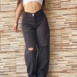 baggy negro con roturas