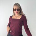 remera espejo color bordo