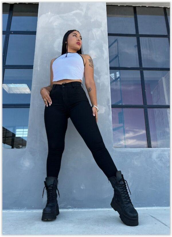 Jeans Negro Tiro Alto Elastizado